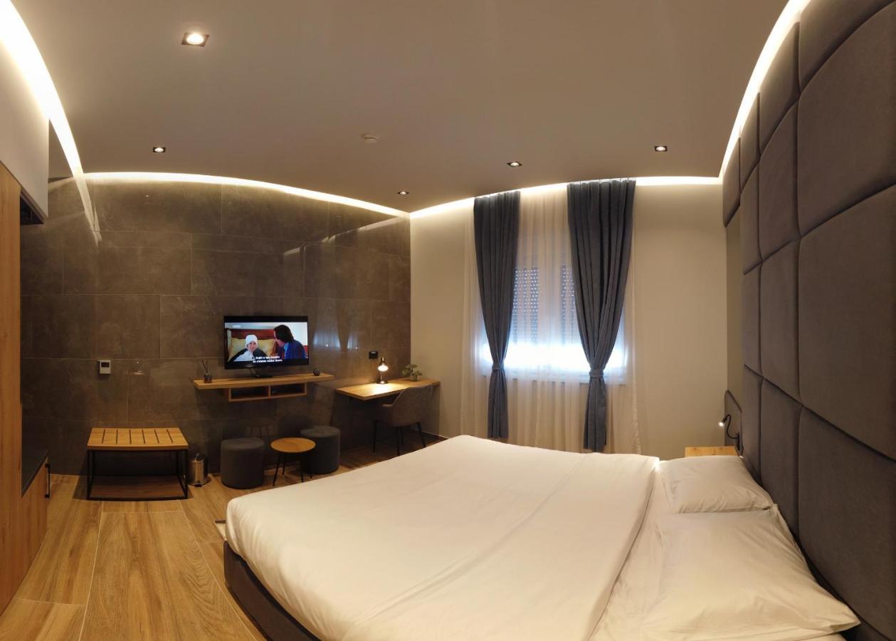Hotel-Vh Preshevë Esterno foto